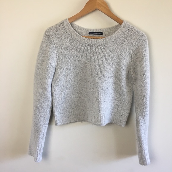 Brandy Melville Sweaters - Brandy Melville cropped sweater
